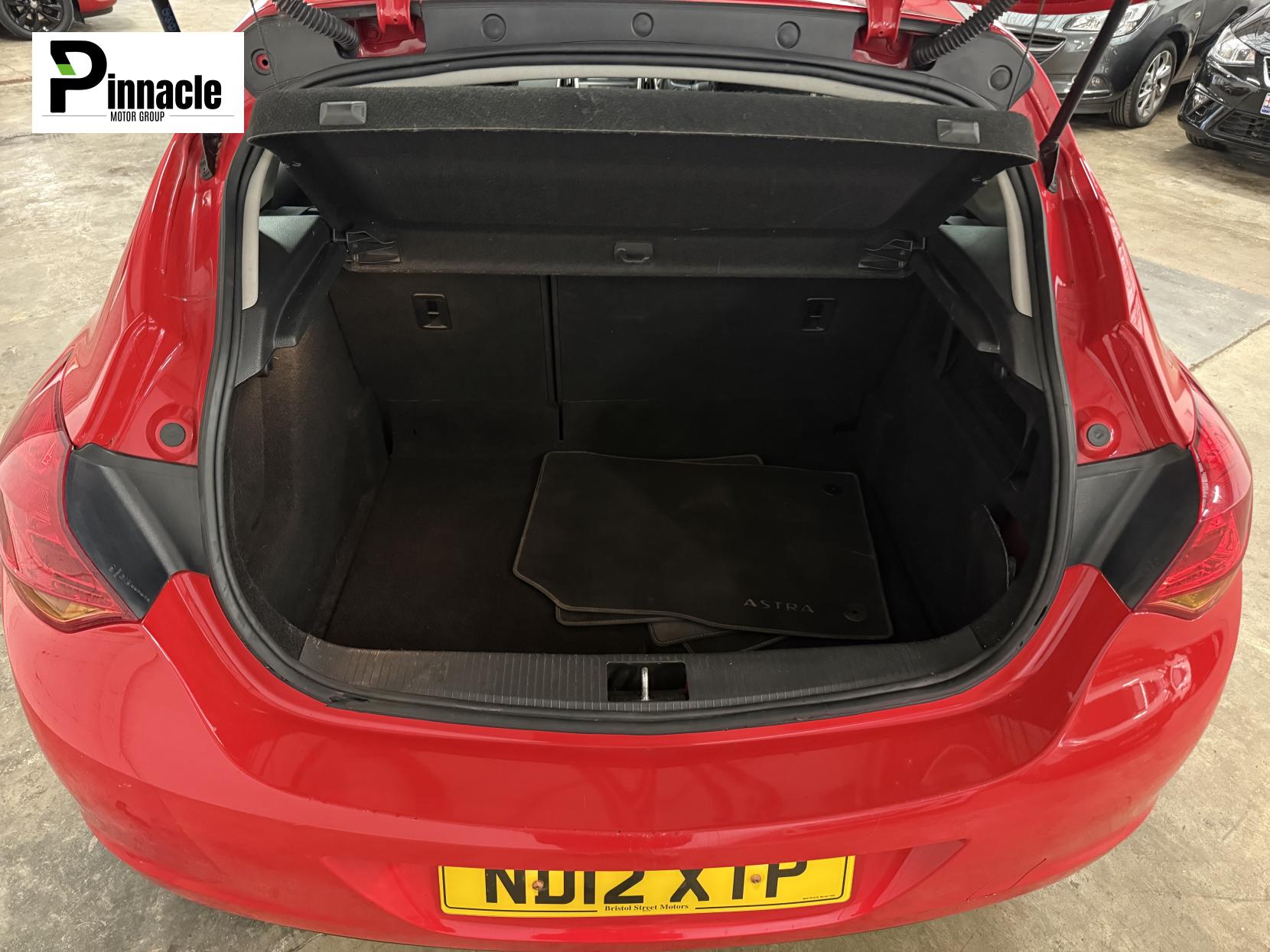 Vauxhall Astra 1.4 16v Exclusiv Hatchback 5dr Petrol Manual Euro 5 (87 ps)
