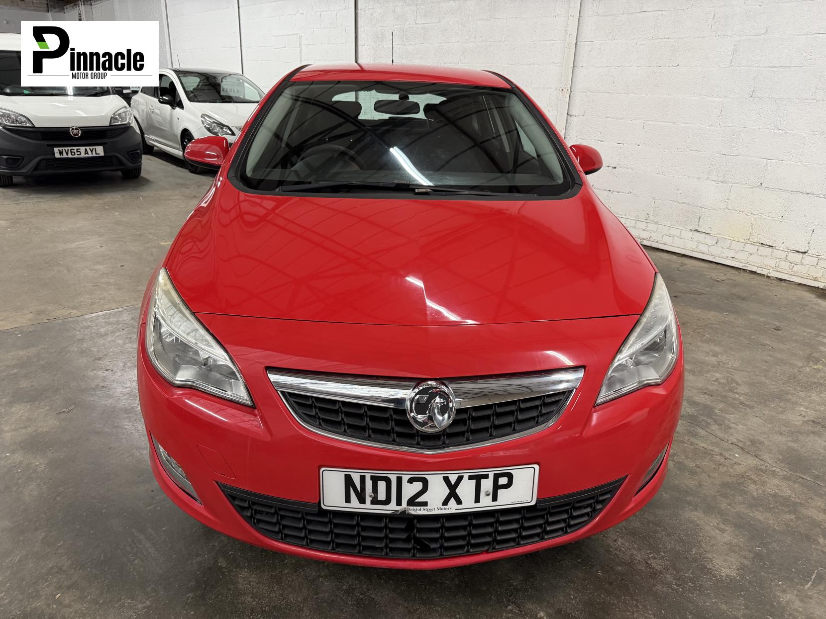Vauxhall Astra 1.4 16v Exclusiv Hatchback 5dr Petrol Manual Euro 5 (87 ps)
