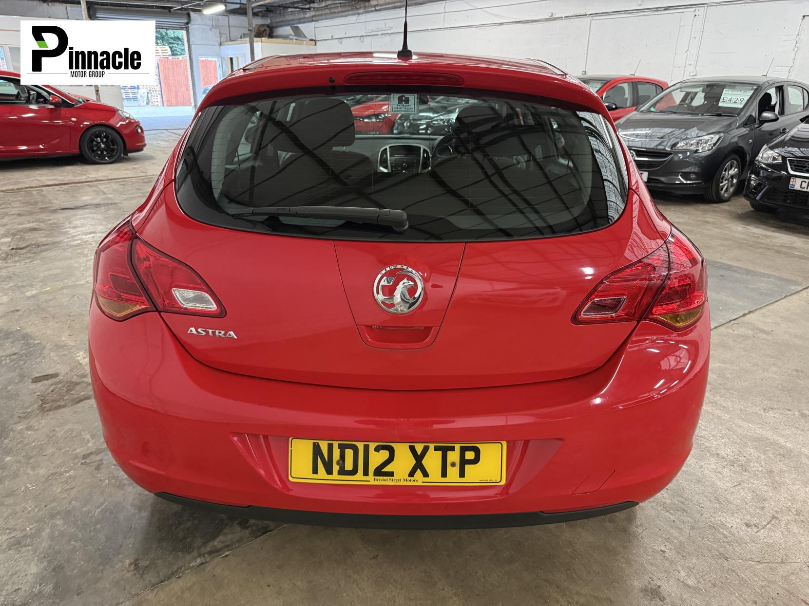 Vauxhall Astra 1.4 16v Exclusiv Hatchback 5dr Petrol Manual Euro 5 (87 ps)