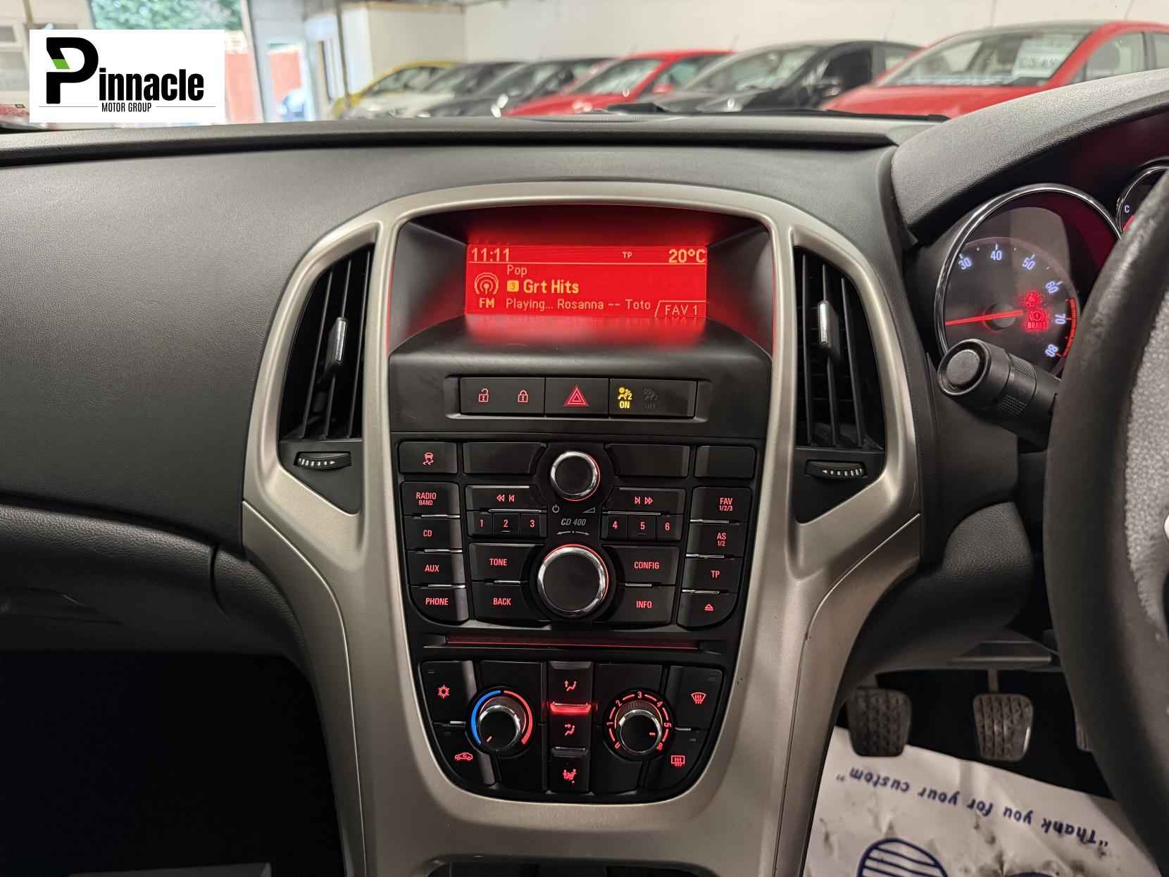 Vauxhall Astra 1.4 16v Exclusiv Hatchback 5dr Petrol Manual Euro 5 (87 ps)