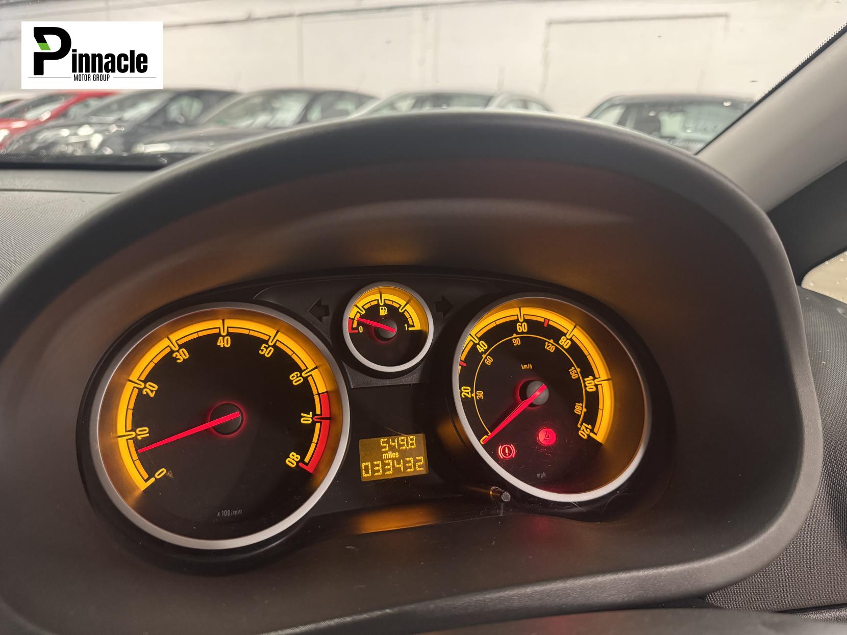 Vauxhall Corsa 1.2i 16v Exclusiv Hatchback 5dr Petrol Manual (124 g/km, 84 bhp)