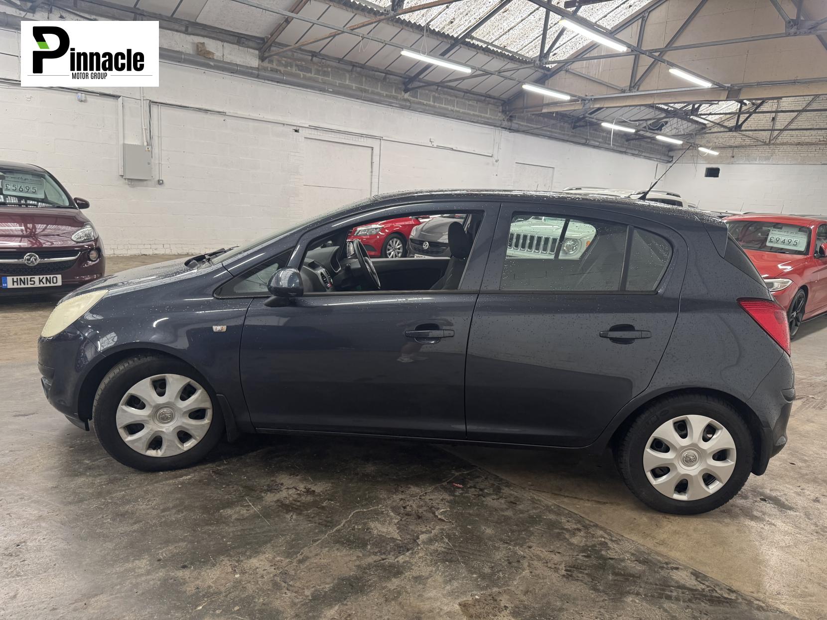 Vauxhall Corsa 1.2i 16v Exclusiv Hatchback 5dr Petrol Manual (124 g/km, 84 bhp)