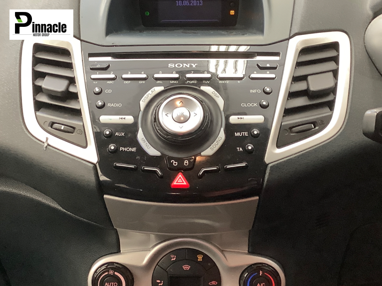 Ford Fiesta 1.4 TDCi DPF Titanium Hatchback 5dr Diesel Manual (107 g/km, 69 bhp)