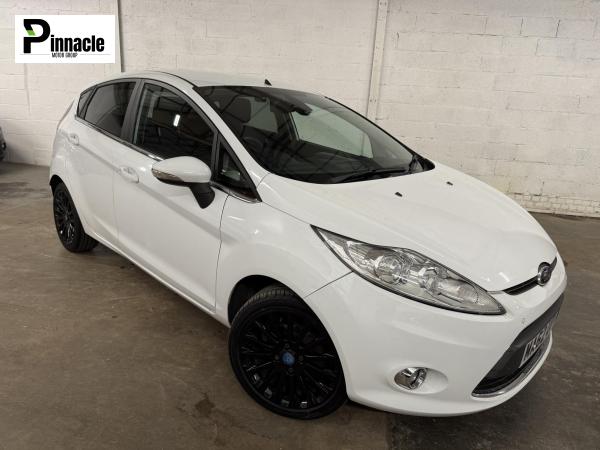 Ford Fiesta 1.4 TDCi DPF Titanium Hatchback 5dr Diesel Manual (107 g/km, 69 bhp)