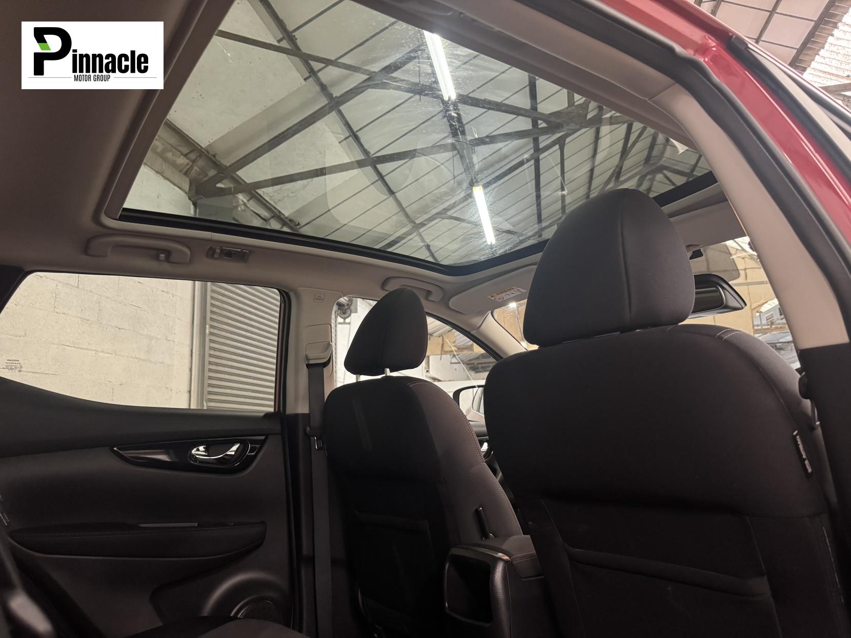 Nissan Qashqai 1.2 DIG-T Acenta Premium SUV 5dr Petrol Manual 2WD Euro 5 (s/s) (115 ps)