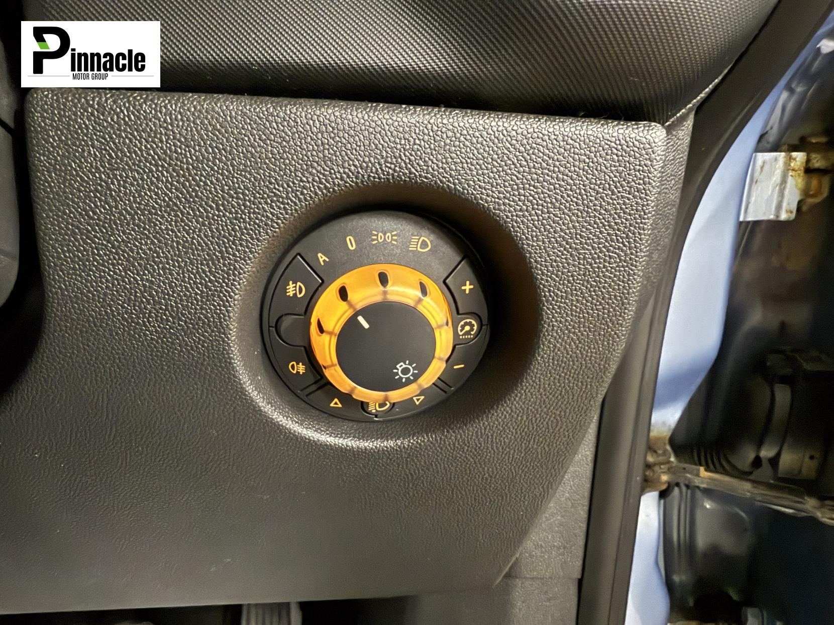 Vauxhall Corsa 1.4i 16v Design Hatchback 3dr Petrol Automatic (a/c) (154 g/km, 89 bhp)