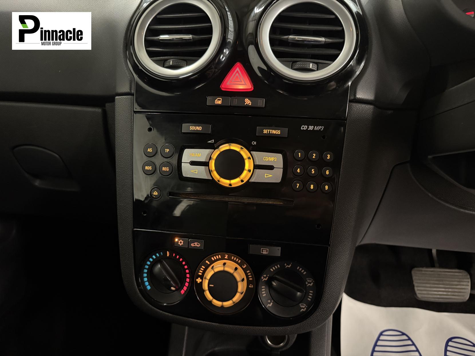 Vauxhall Corsa 1.4i 16v Design Hatchback 3dr Petrol Automatic (a/c) (154 g/km, 89 bhp)