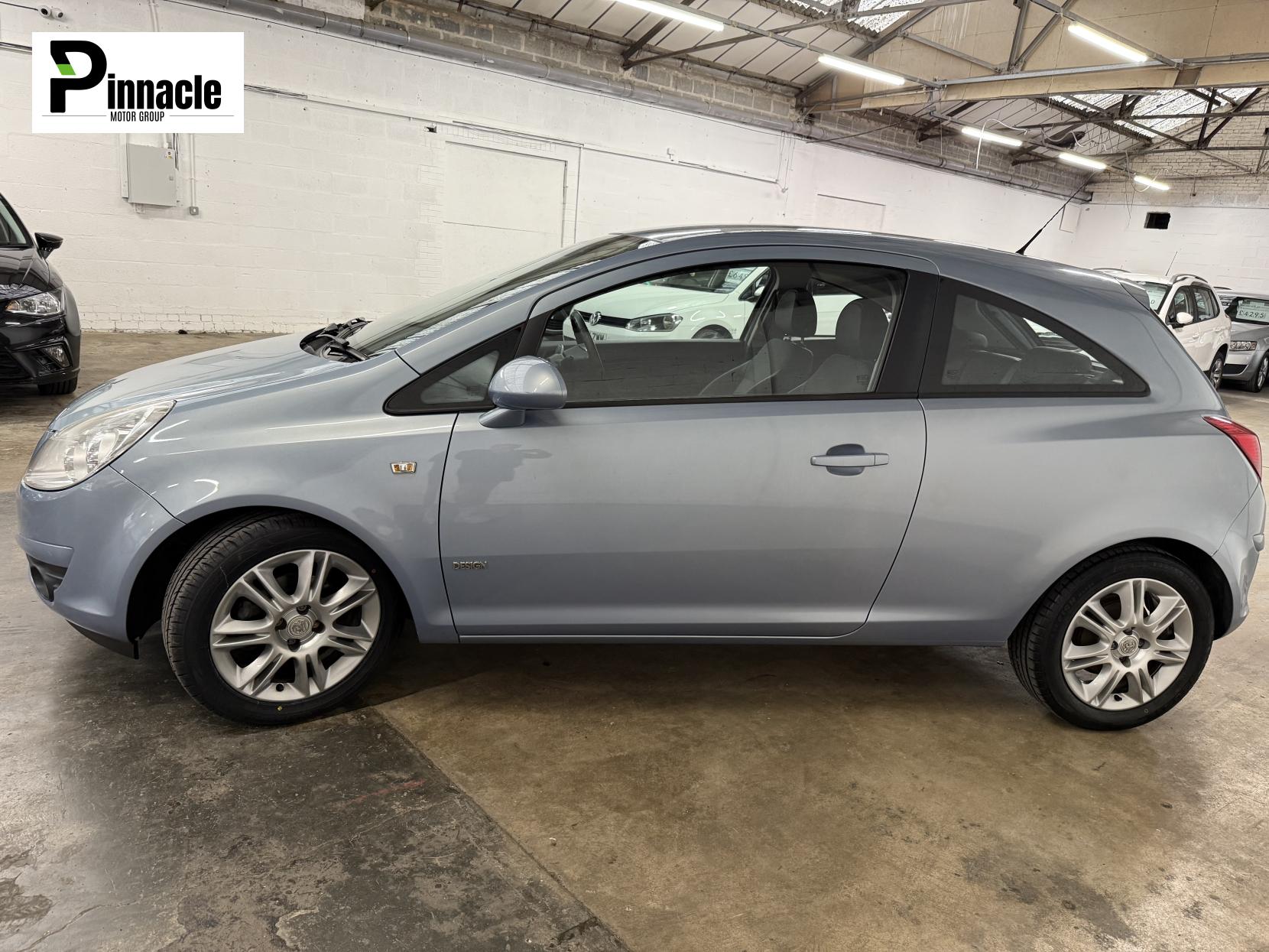 Vauxhall Corsa 1.4i 16v Design Hatchback 3dr Petrol Automatic (a/c) (154 g/km, 89 bhp)