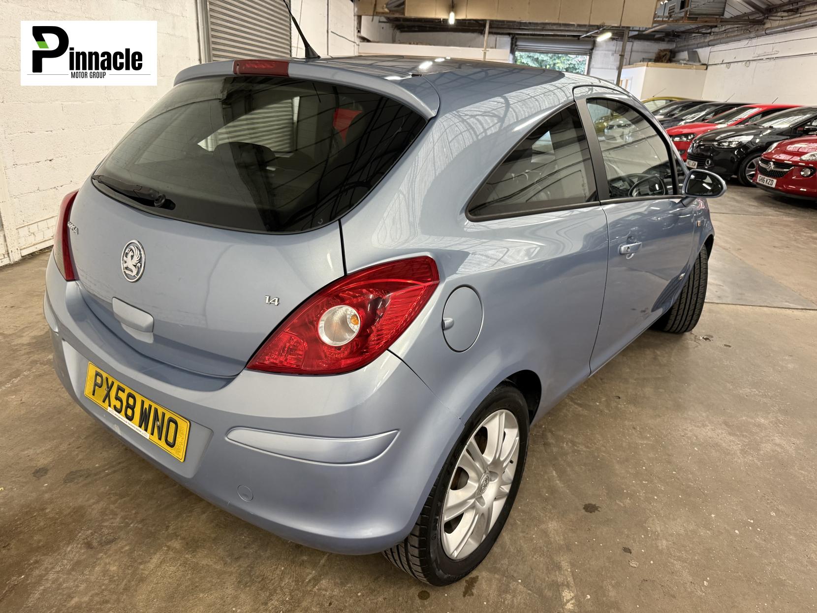 Vauxhall Corsa 1.4i 16v Design Hatchback 3dr Petrol Automatic (a/c) (154 g/km, 89 bhp)