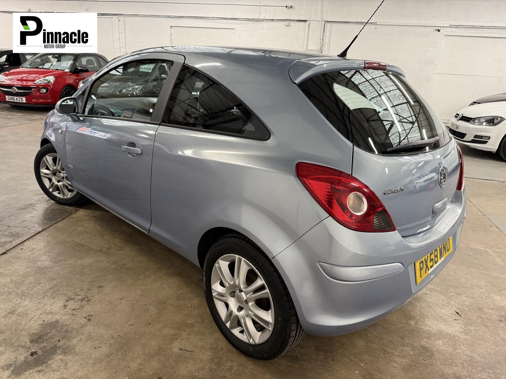 Vauxhall Corsa 1.4i 16v Design Hatchback 3dr Petrol Automatic (a/c) (154 g/km, 89 bhp)