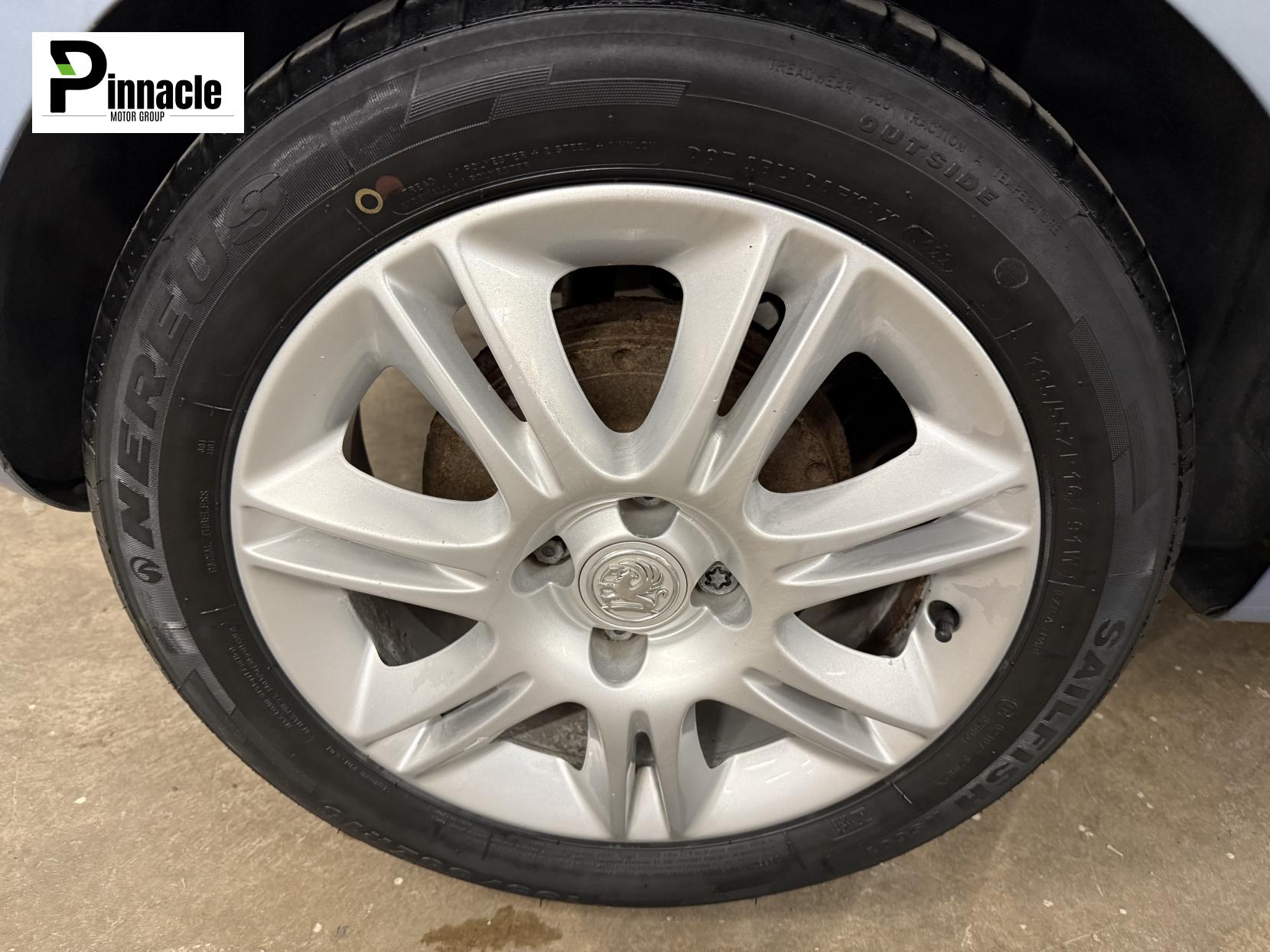 Vauxhall Corsa 1.4i 16v Design Hatchback 3dr Petrol Automatic (a/c) (154 g/km, 89 bhp)