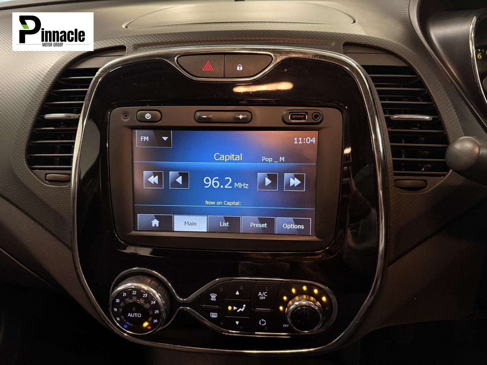 Renault Captur 0.9 TCe ENERGY Dynamique S Nav SUV 5dr Petrol Manual Euro 6 (s/s) (90 ps)