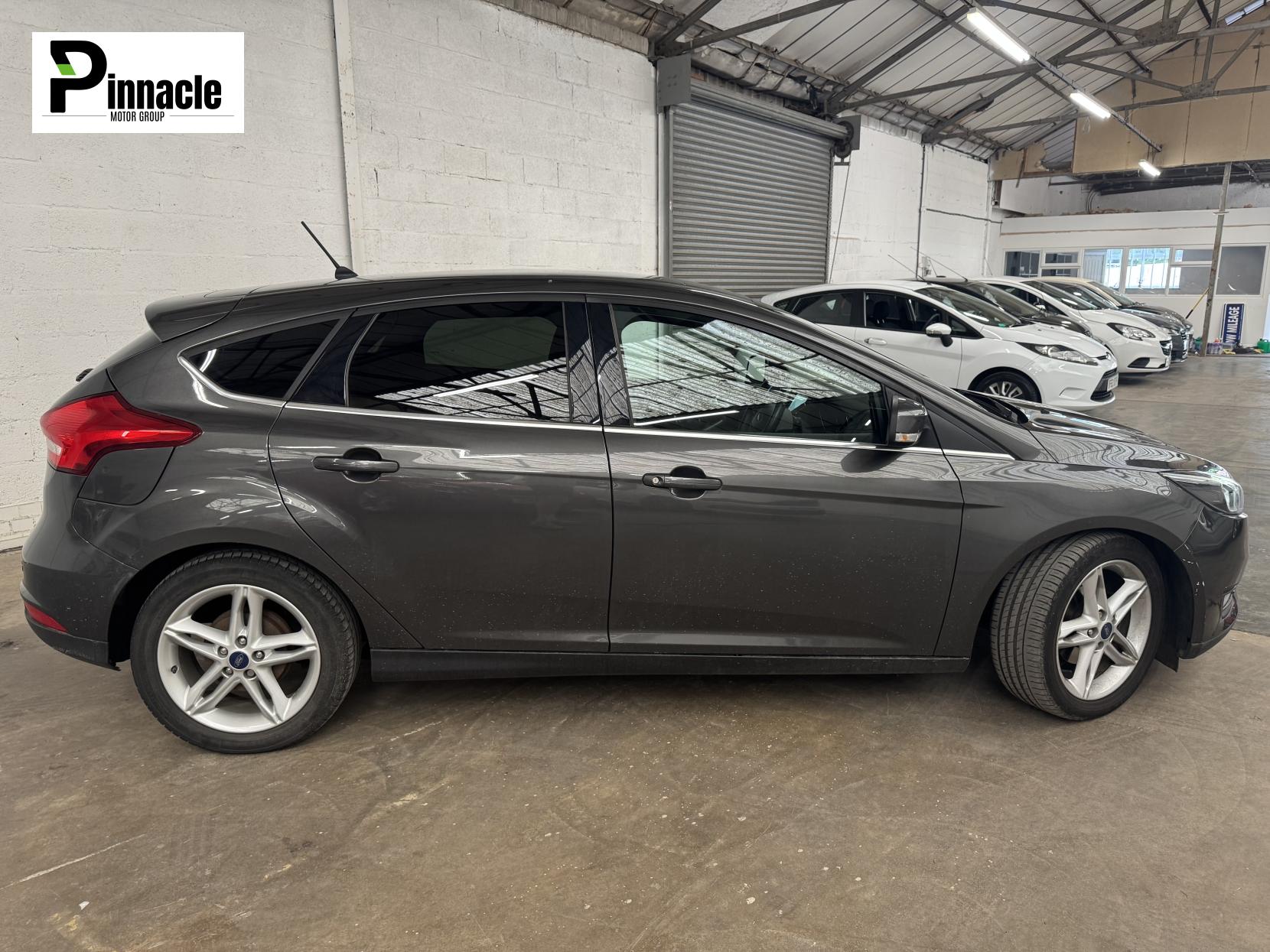 Ford Focus 1.0T EcoBoost Zetec Edition Hatchback 5dr Petrol Manual Euro 6 (s/s) (125 ps)