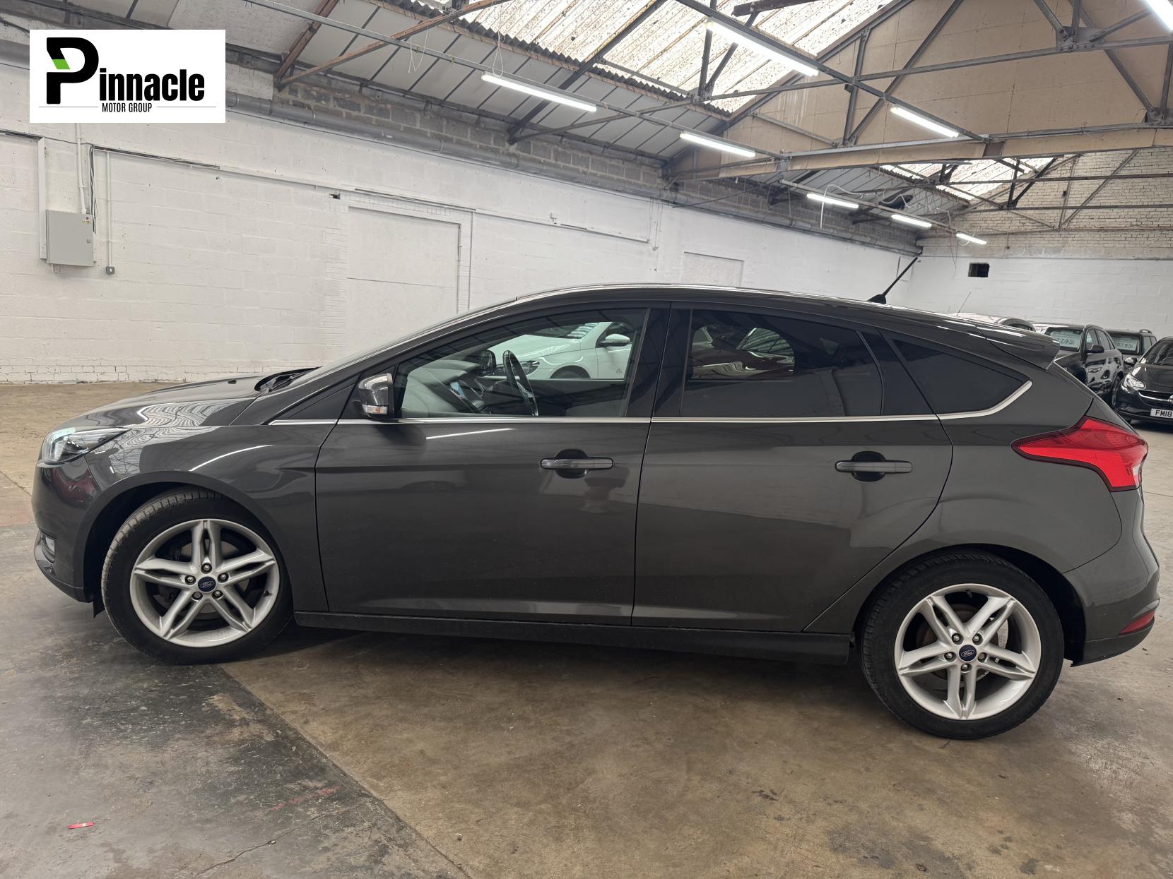 Ford Focus 1.0T EcoBoost Zetec Edition Hatchback 5dr Petrol Manual Euro 6 (s/s) (125 ps)