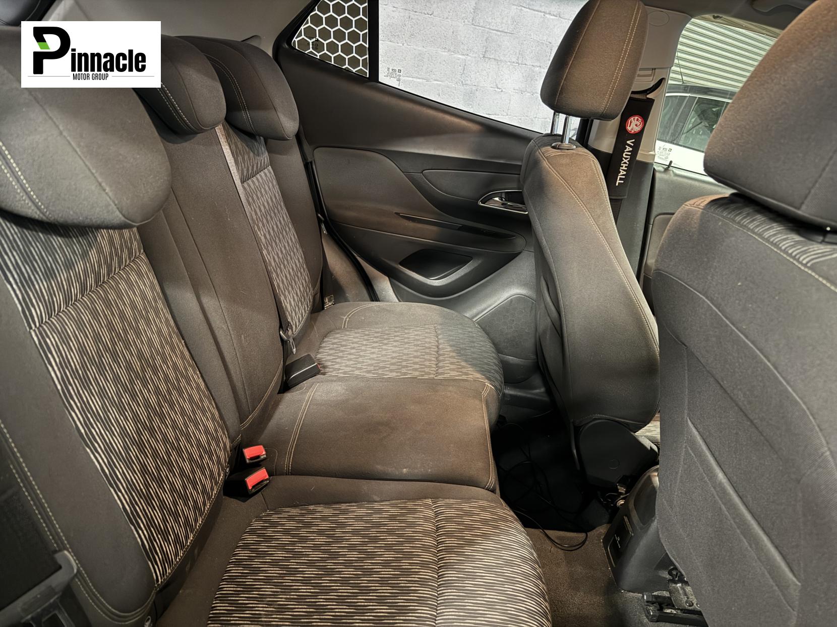 Vauxhall Mokka 1.7 CDTi Exclusiv SUV 5dr Diesel Manual 2WD Euro 5 (s/s) (130 ps)