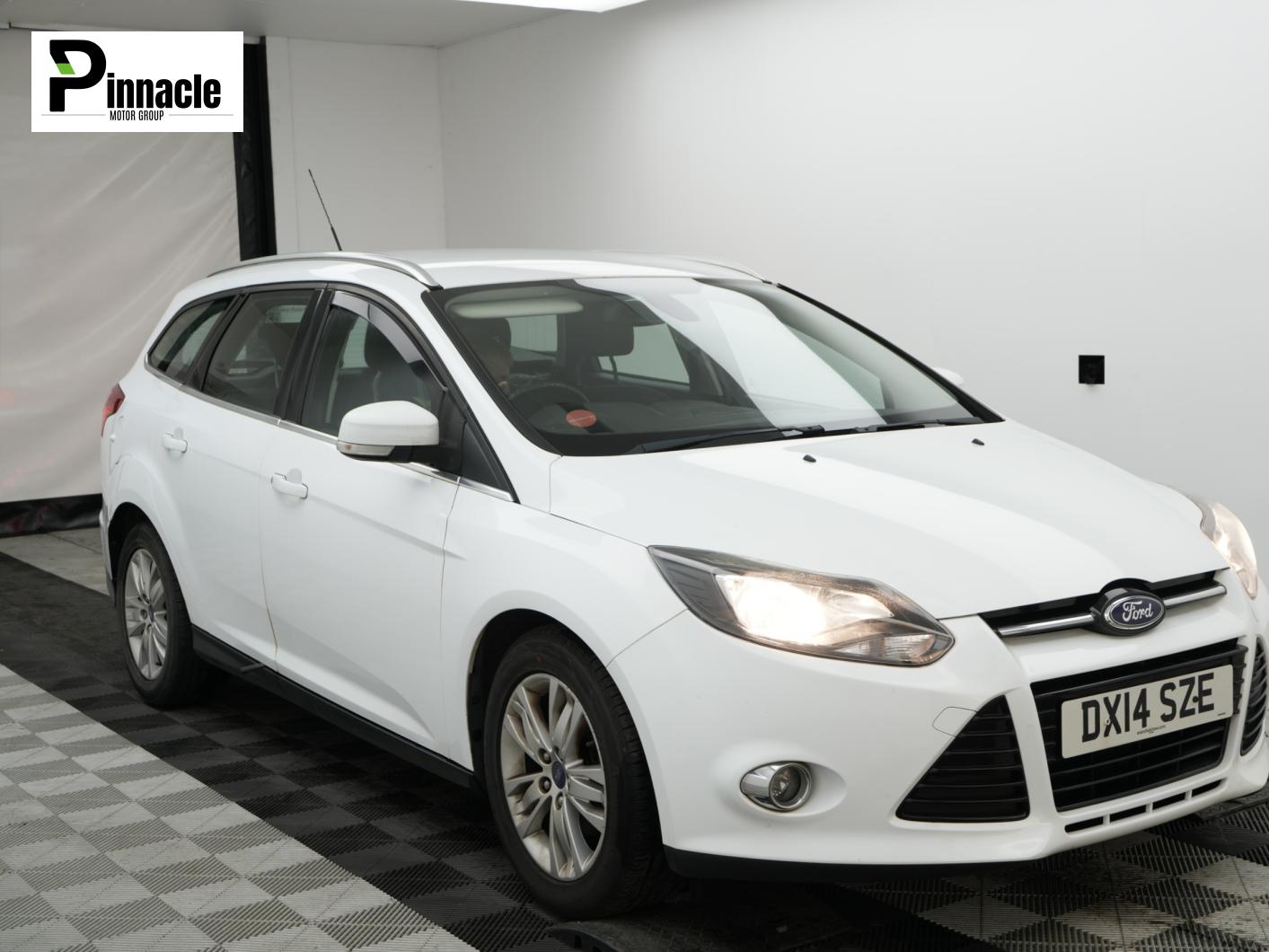 Ford Focus 1.6 TDCi Titanium Navigator Estate 5dr Diesel Manual Euro 5 (s/s) (115 ps)