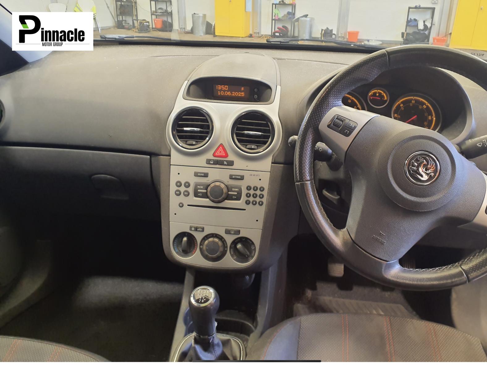Vauxhall Corsa 1.4i 16v SXi Hatchback 3dr Petrol Manual (129 g/km, 99 bhp)