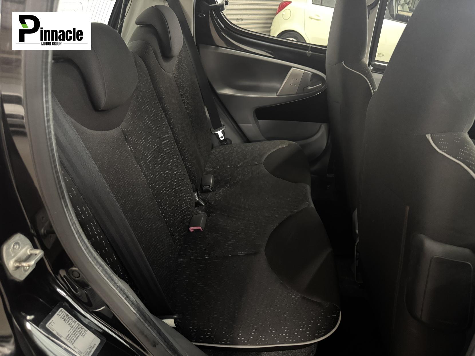 Peugeot 107 1.0 12V Urban Hatchback 5dr Petrol Manual Euro 4 (68 ps)