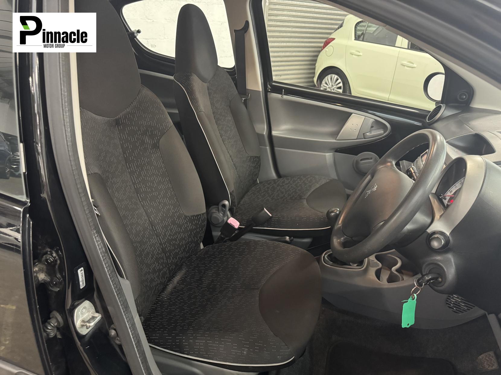Peugeot 107 1.0 12V Urban Hatchback 5dr Petrol Manual Euro 4 (68 ps)
