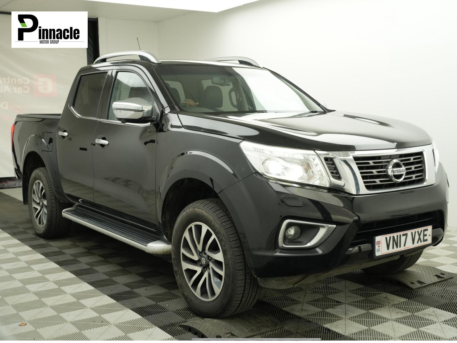 Nissan Navara 2.3 dCi Tekna Pickup Double Cab 4dr Diesel Manual 4WD Euro 6 (s/s) (190 ps)