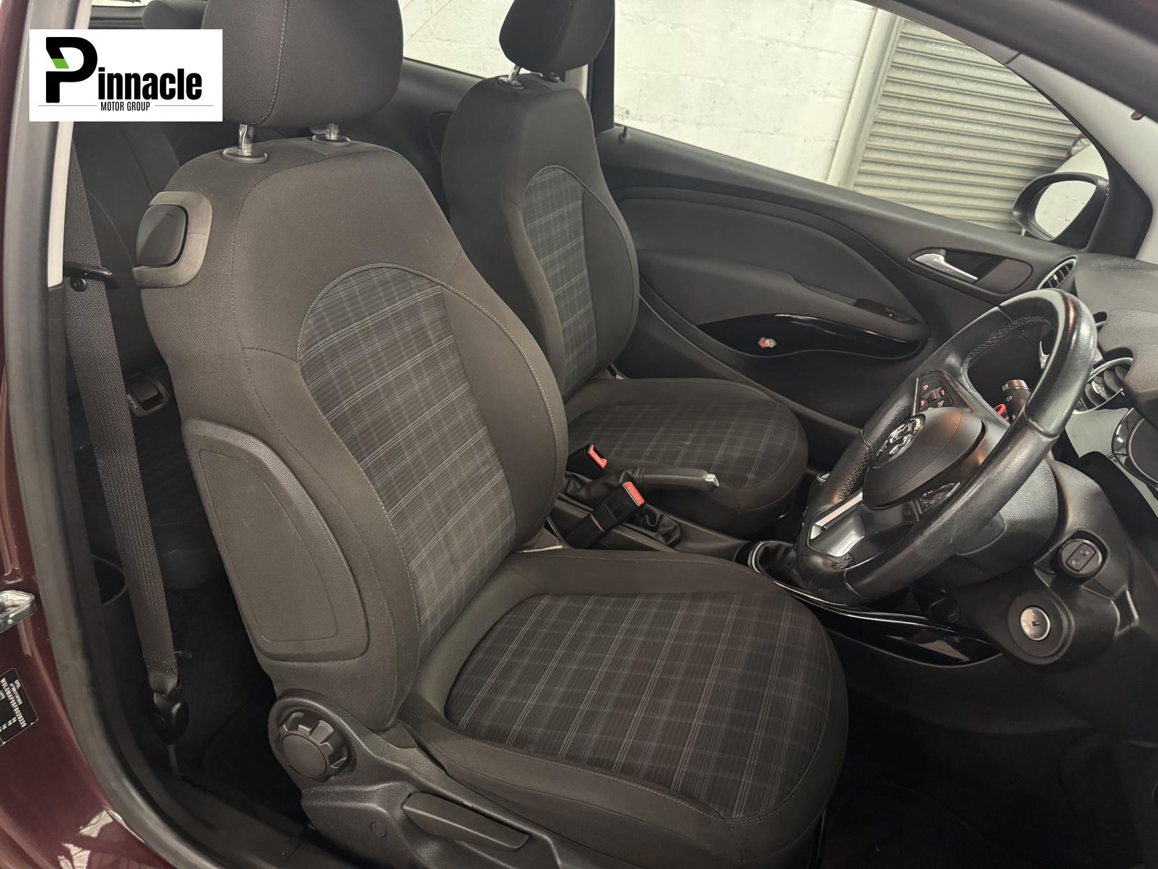 Vauxhall ADAM 1.2 16v GLAM Hatchback 3dr Petrol Manual Euro 5 (70 ps)