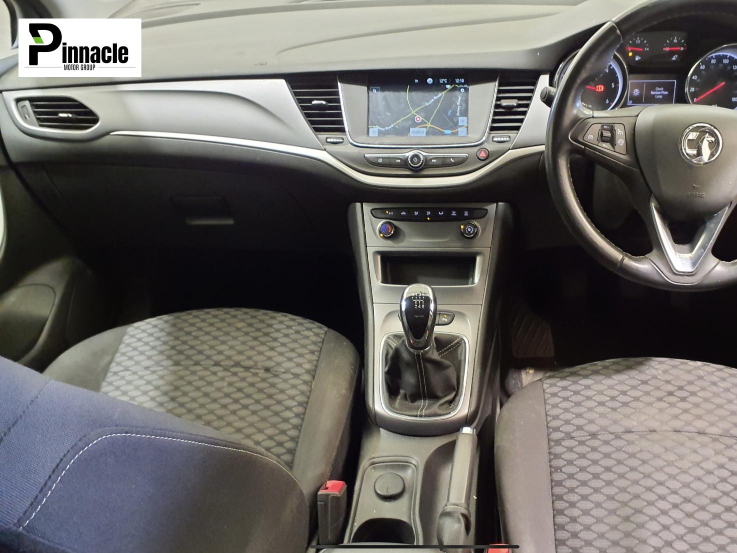 Vauxhall Astra 1.6 CDTi ecoTEC BlueInjection Tech Line Nav Hatchback 5dr Diesel Manual Euro 6 (s/s) (110 ps)