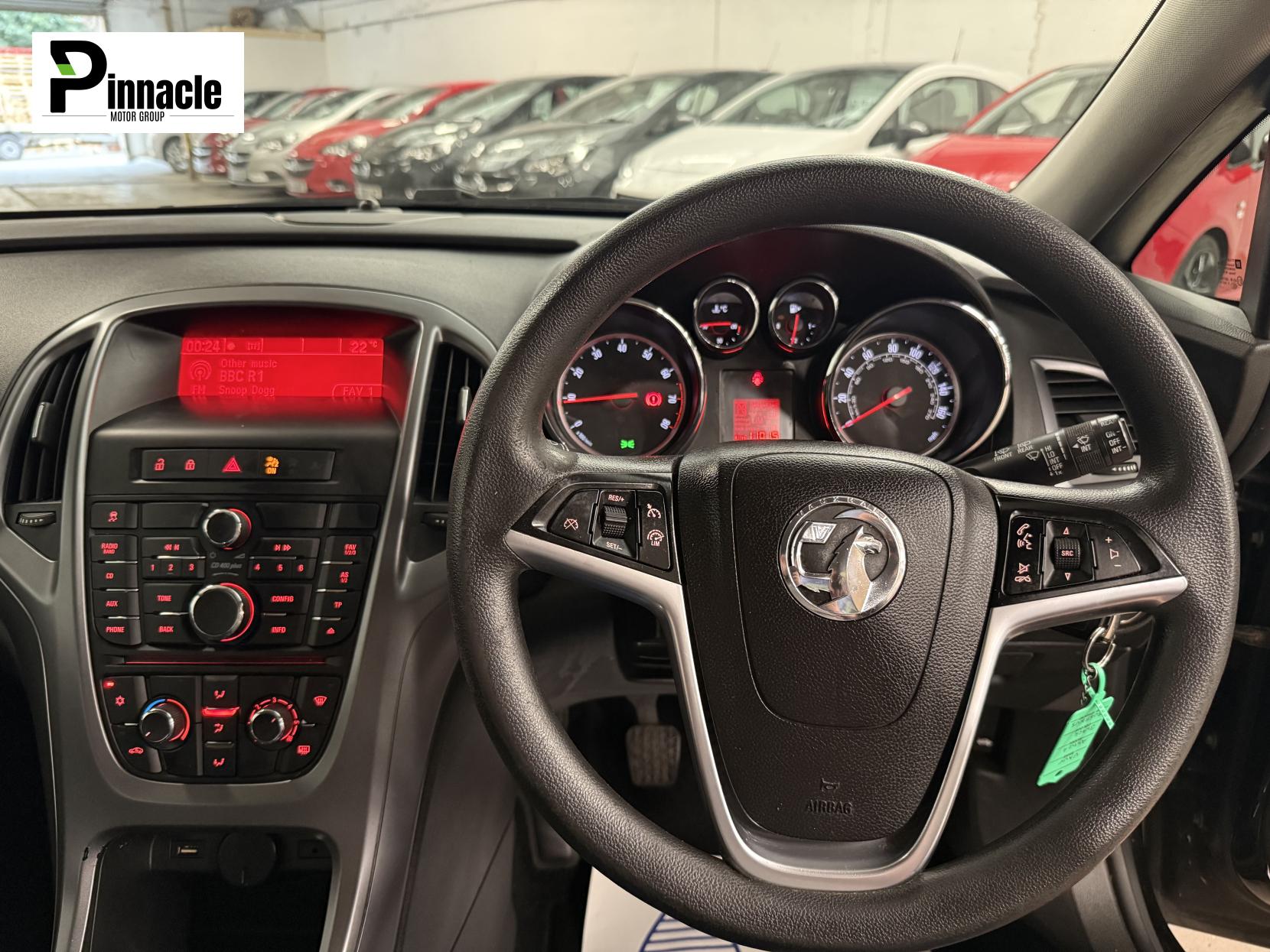 Vauxhall Astra 1.6i Design Hatchback 5dr Petrol Manual Euro 6 (115 ps)