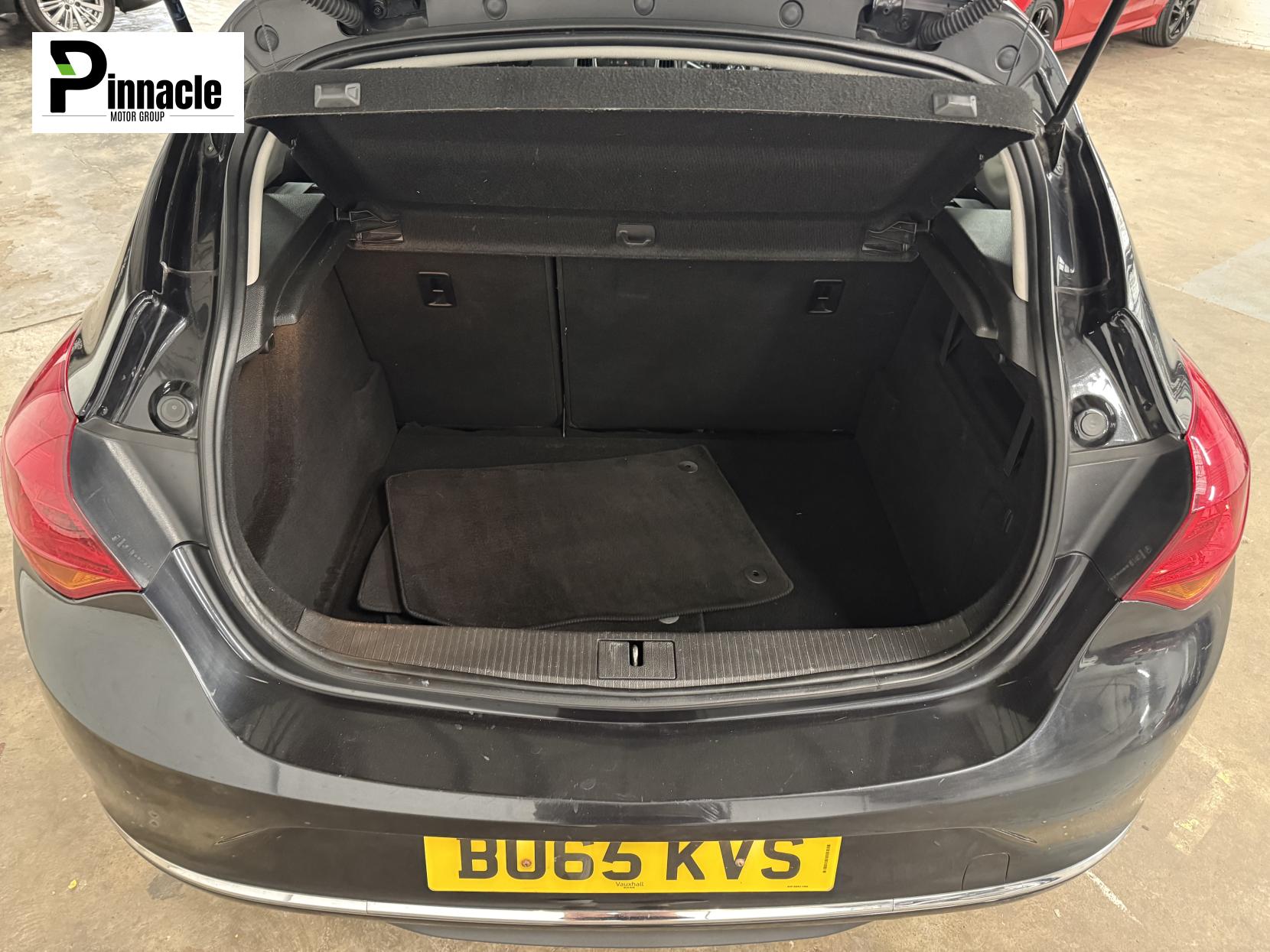 Vauxhall Astra 1.6i Design Hatchback 5dr Petrol Manual Euro 6 (115 ps)