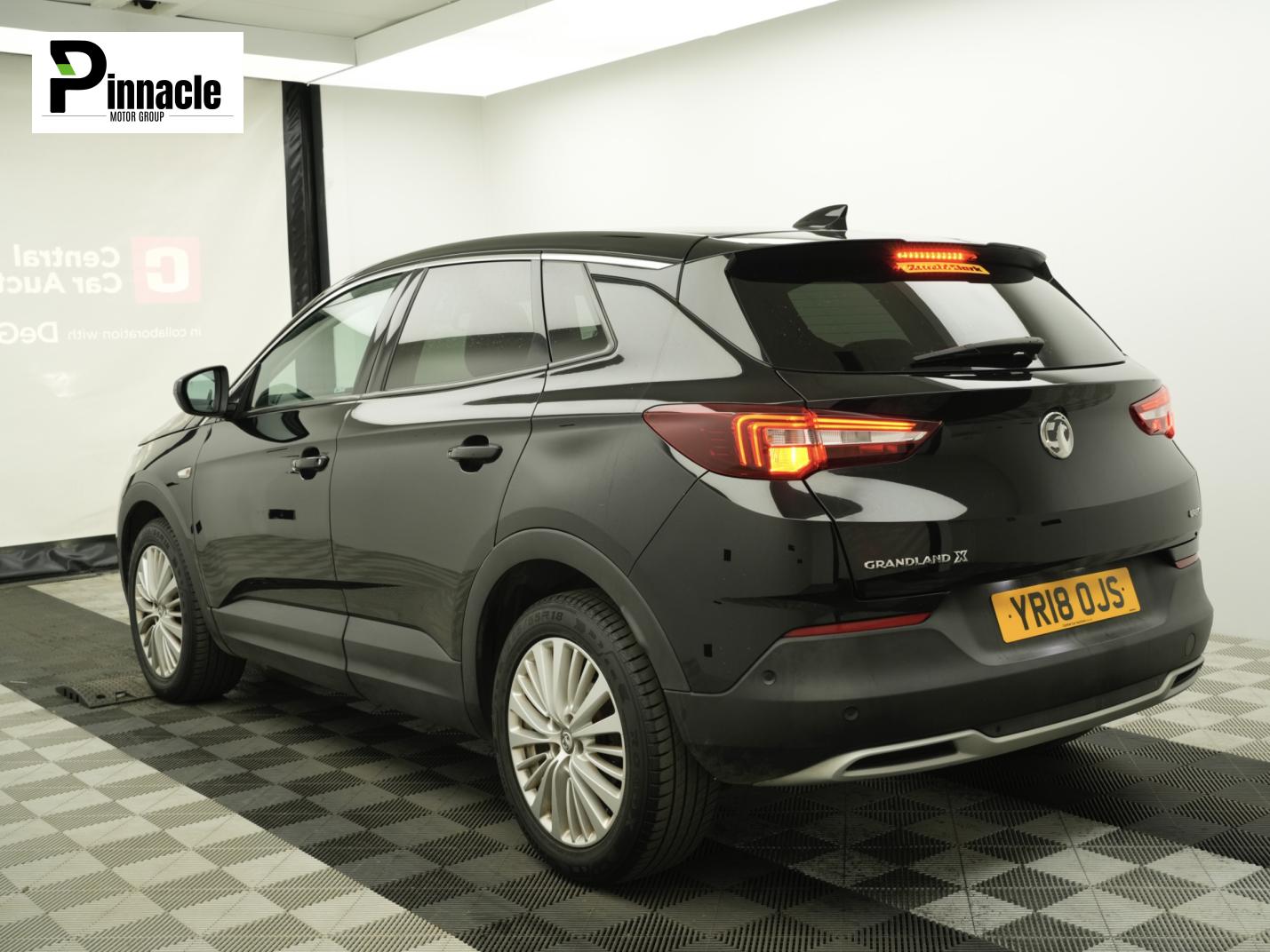 Vauxhall Grandland X 1.2 Turbo Sport Nav SUV 5dr Petrol Manual Euro 6 (s/s) (130 ps)