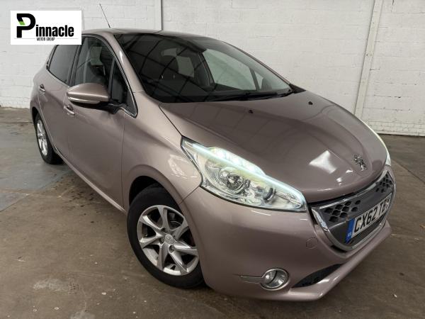 Peugeot 208 1.4 e-HDi Allure Hatchback 5dr Diesel EGC Euro 5 (s/s) (70 ps)