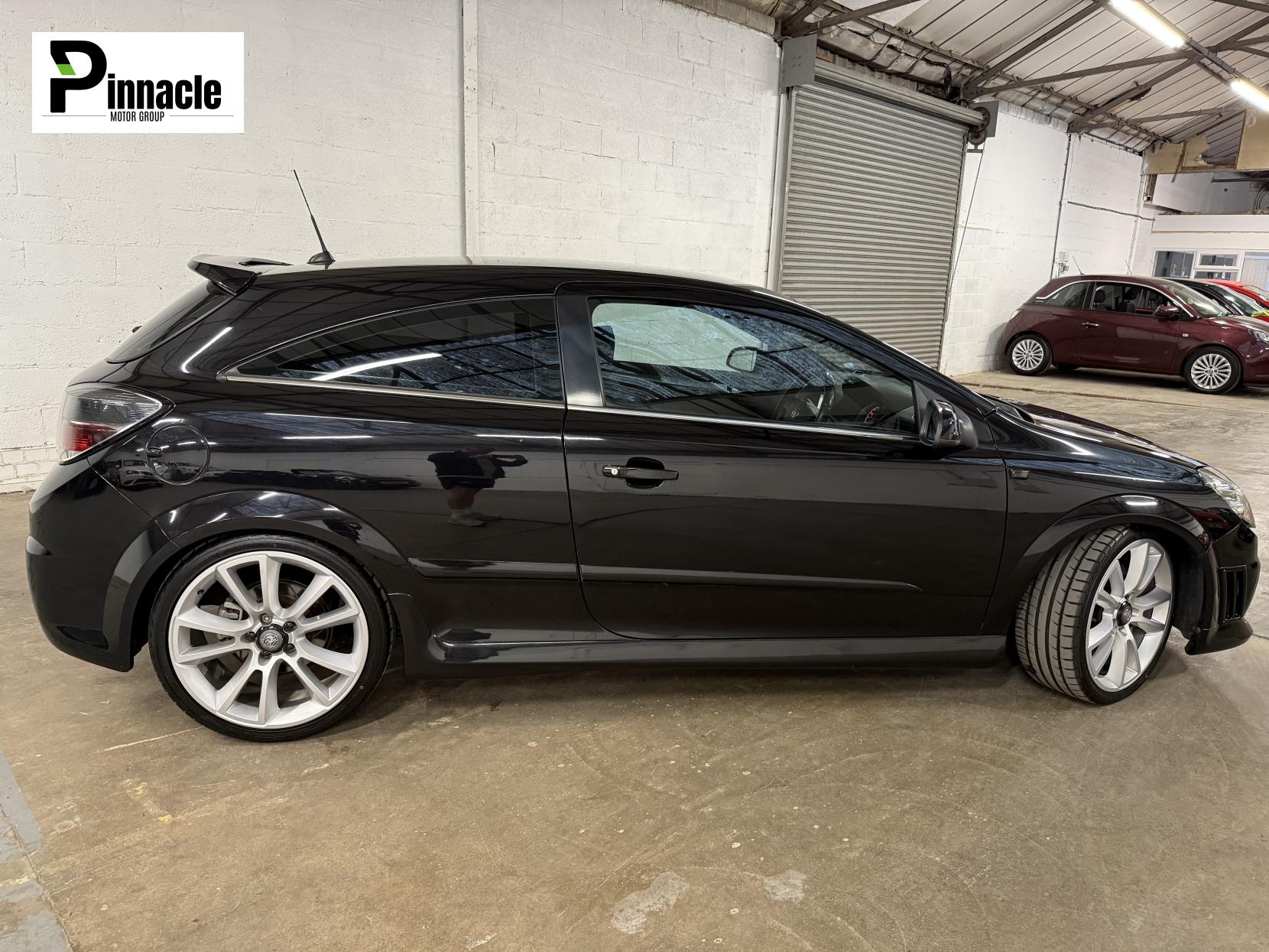 Vauxhall Astra 2.0i 16v VXR Sport Hatch 3dr Petrol Manual (221 g/km, 237 bhp)