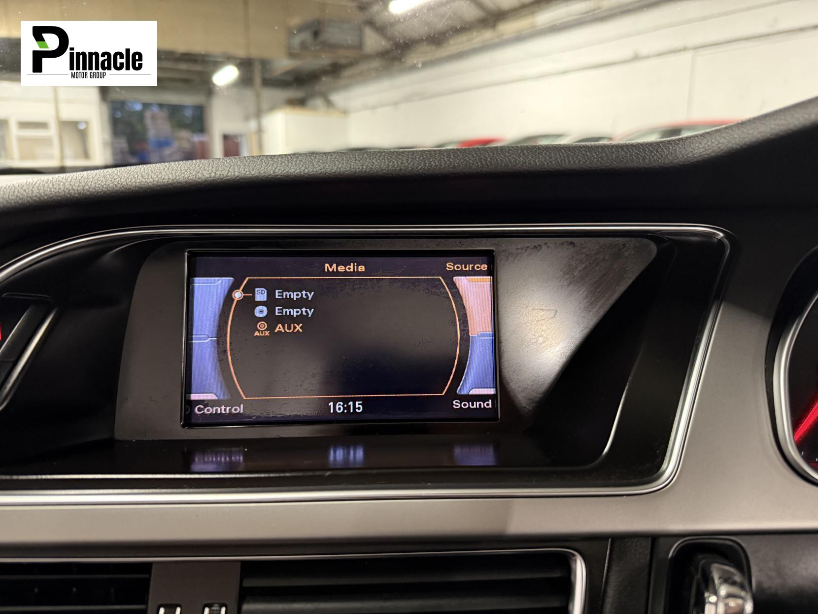 Audi A5 Cabriolet 2.0 TDI S line Convertible 2dr Diesel Manual Euro 5 (s/s) (177 ps)