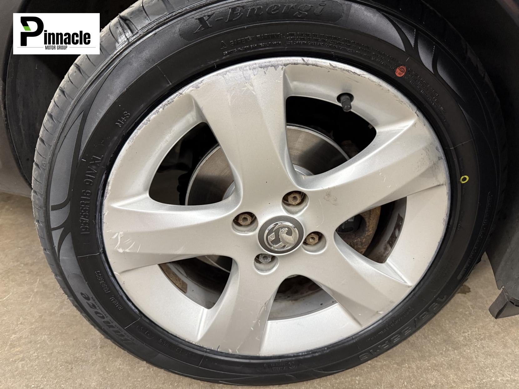 Vauxhall Corsa 1.2 16V SXi Hatchback 5dr Petrol Manual Euro 5 (A/C) (85 ps)