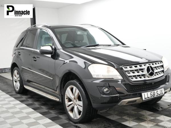Mercedes-Benz M Class 3.0 ML320 CDI V6 Sport SUV 5dr Diesel Tiptronic 4WD Euro 4 (224 ps)