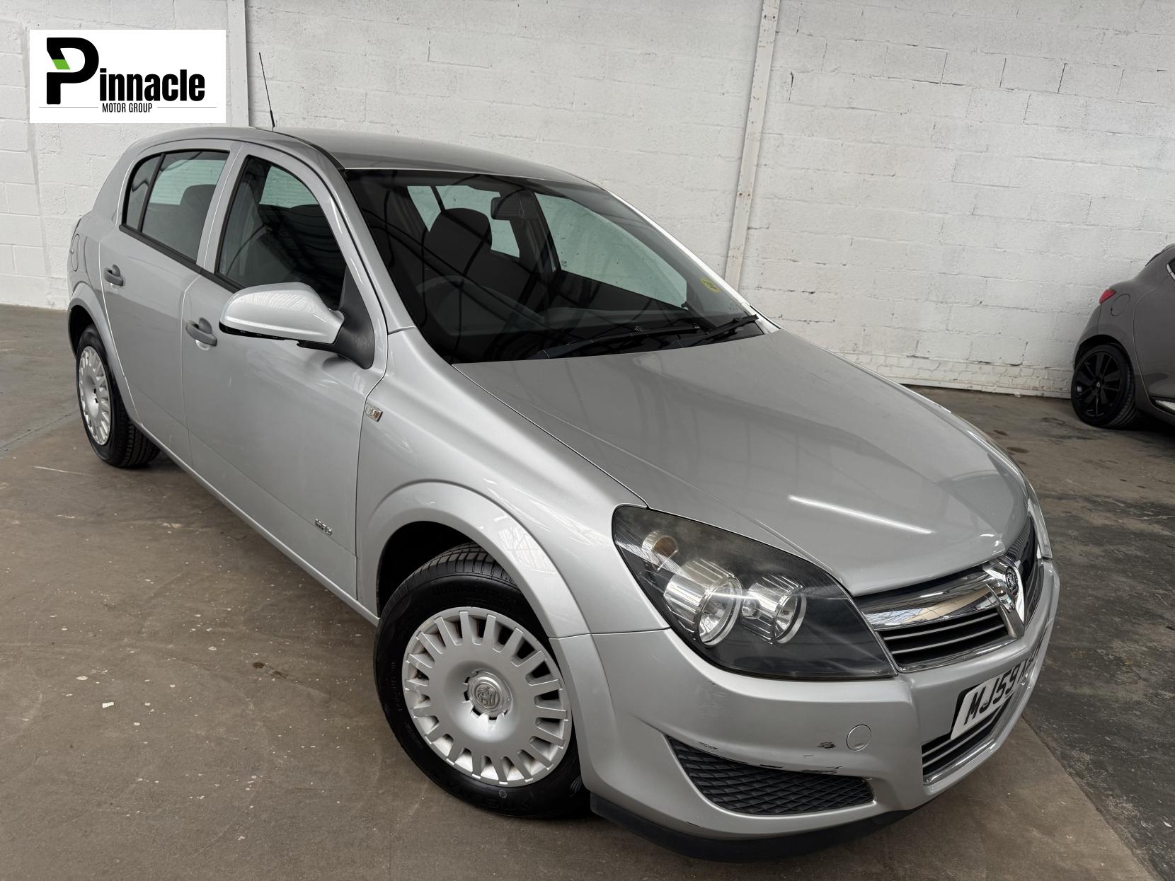 Vauxhall Astra 1.4i 16v Life Hatchback 5dr Petrol Manual (146 g/km, 89 bhp)