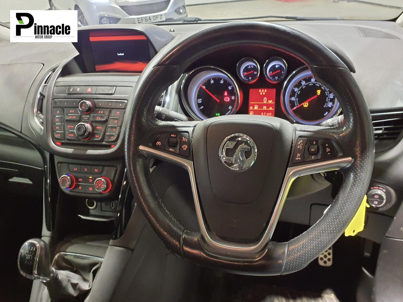 Vauxhall Zafira Tourer 2.0 CDTi SRi MPV 5dr Diesel Manual Euro 6 (s/s) (170 ps)