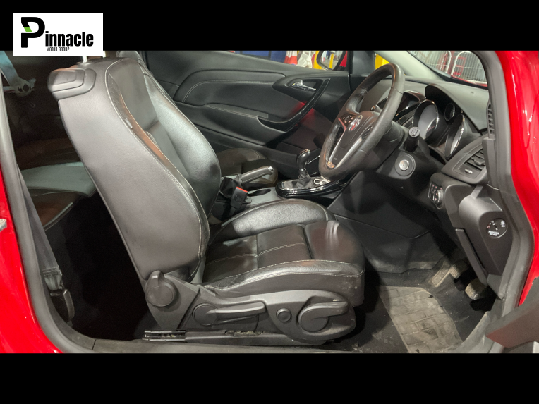 Vauxhall Astra GTC 1.4i Turbo Limited Edition Coupe 3dr Petrol Manual Euro 6 (s/s) (120 ps)