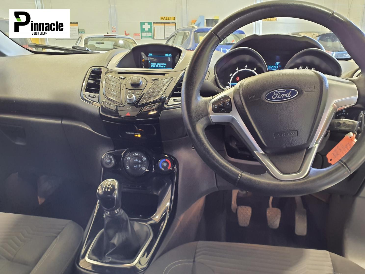Ford Fiesta 1.25 Zetec Hatchback 3dr Petrol Manual Euro 5 (82 ps)