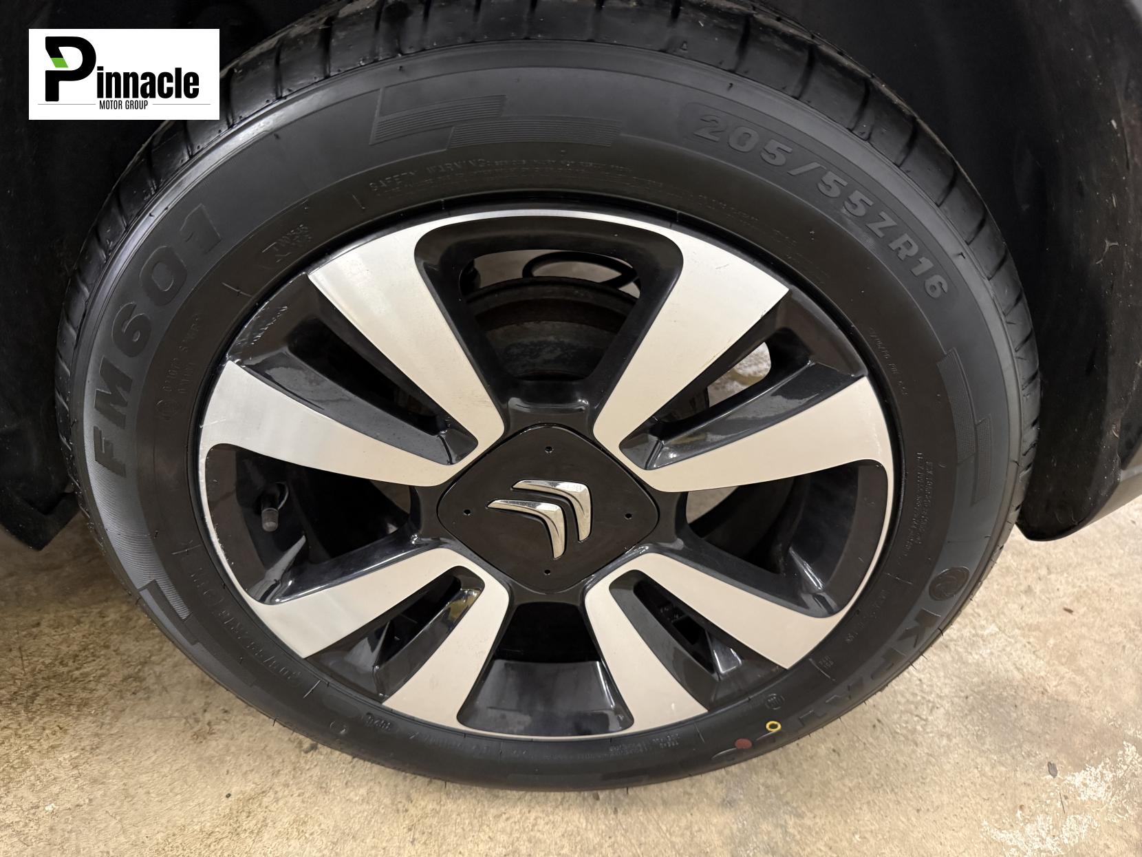 Citroen C3 1.2 PureTech Flair Hatchback 5dr Petrol Manual Euro 6 (s/s) (82 ps)