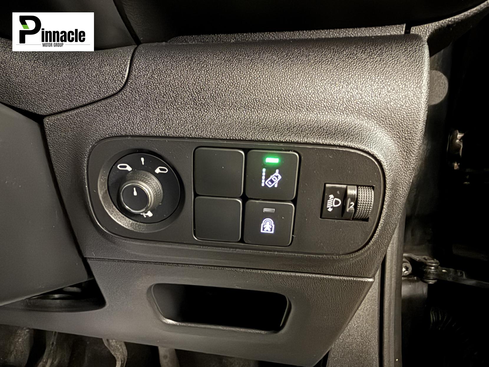 Citroen C3 1.2 PureTech Flair Hatchback 5dr Petrol Manual Euro 6 (s/s) (82 ps)