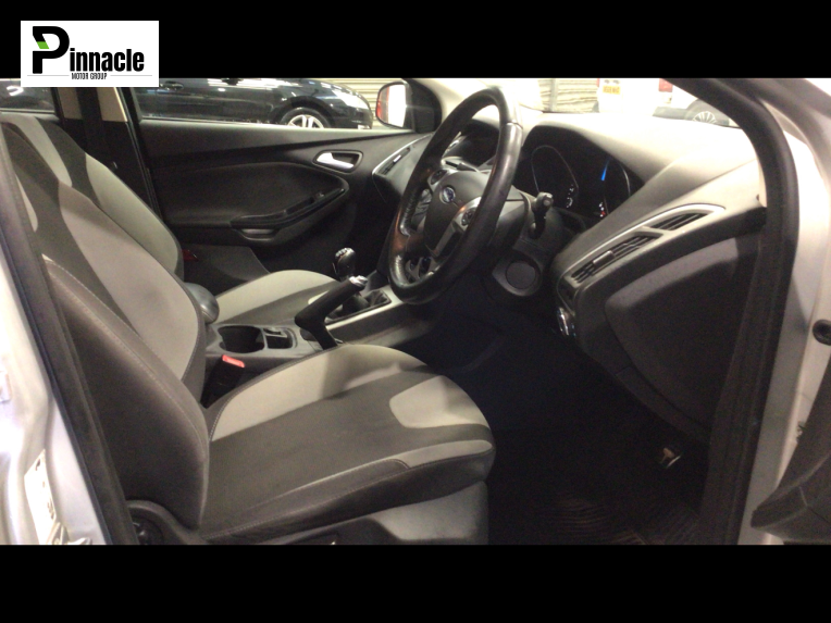 Ford Focus 2.0 TDCi Zetec S Hatchback 5dr Diesel Manual Euro 5 (163 ps)