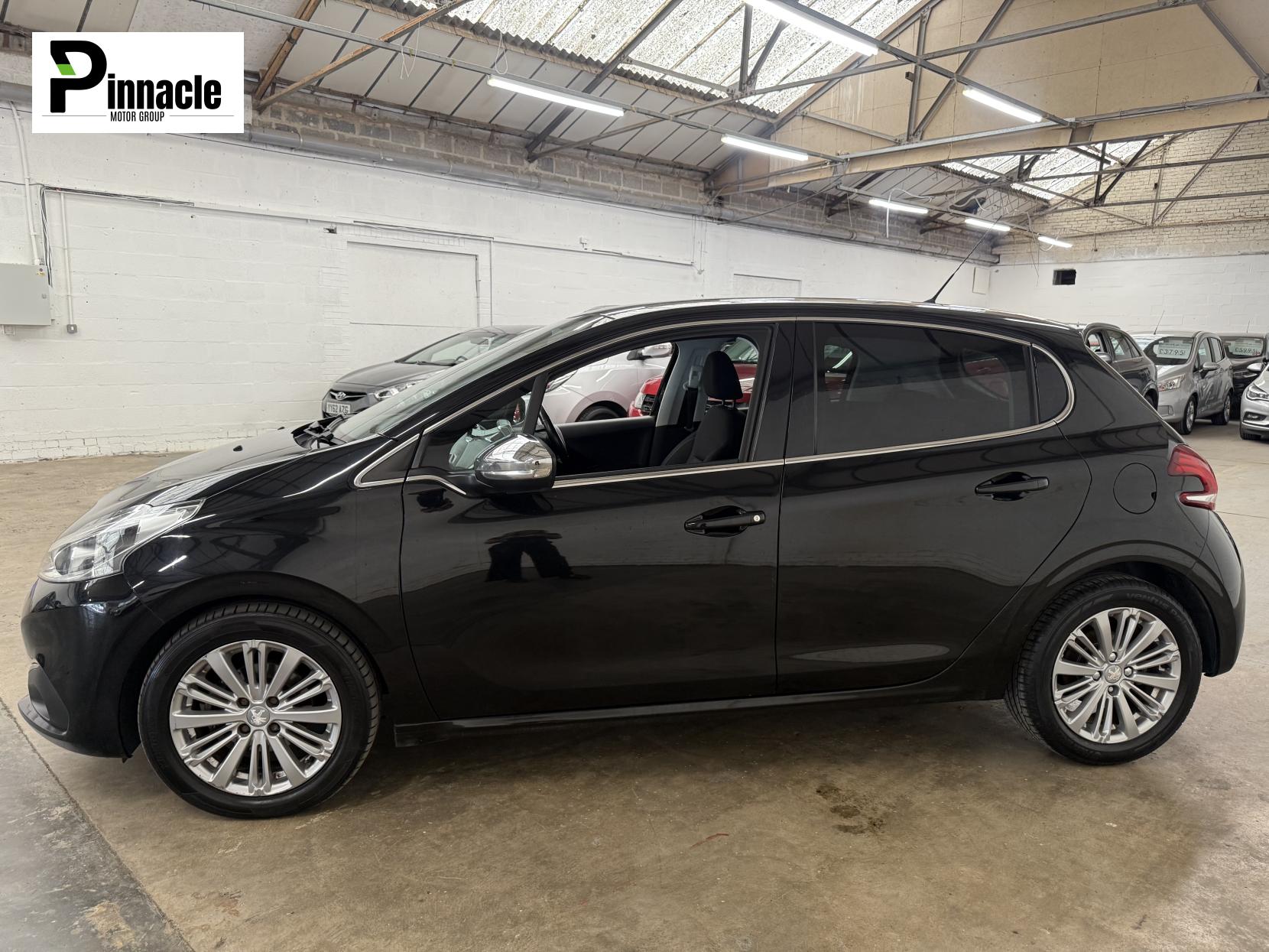 Peugeot 208 1.6 BlueHDi Allure Hatchback 5dr Diesel Manual Euro 6 (100 ps)