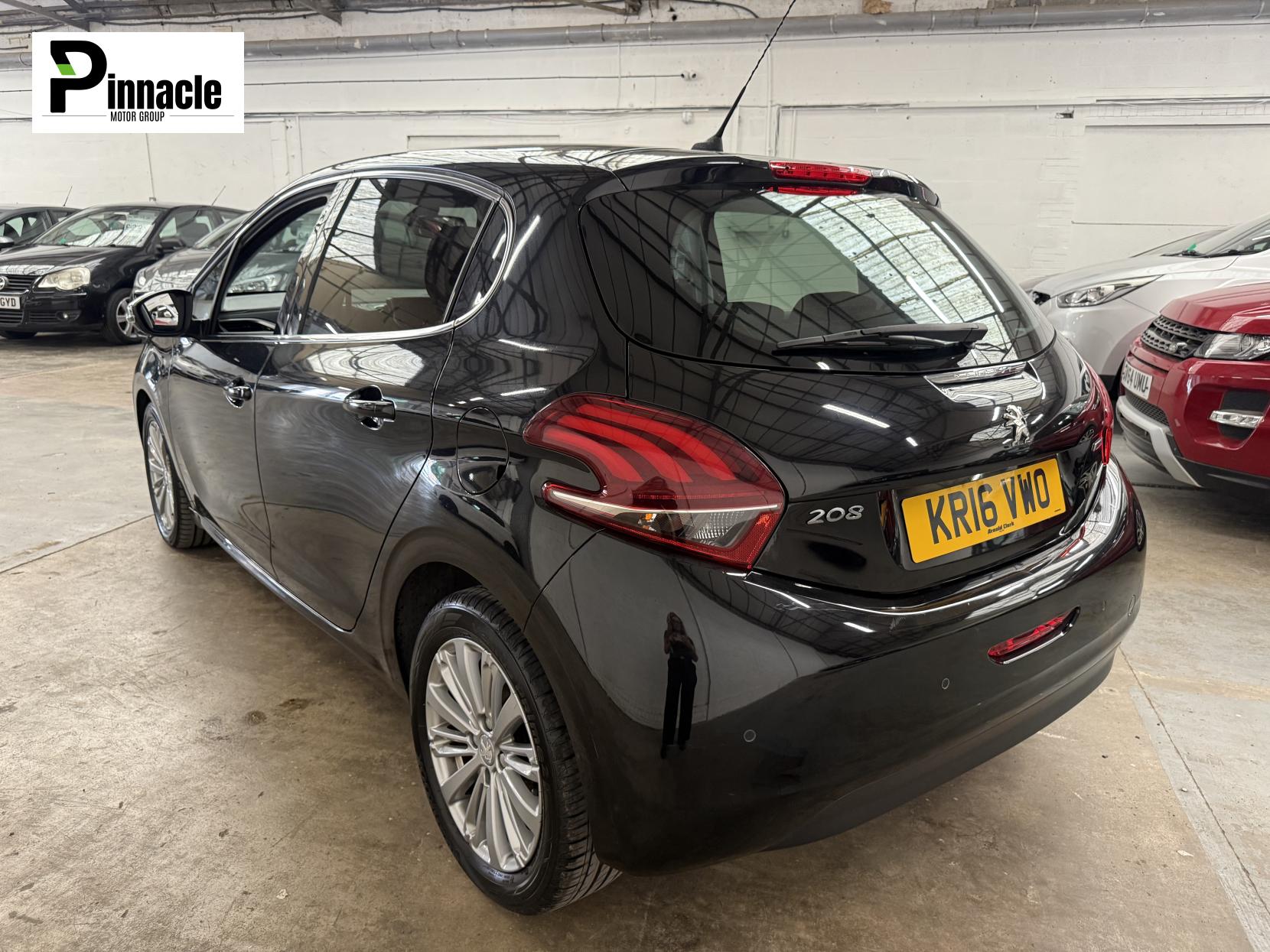 Peugeot 208 1.6 BlueHDi Allure Hatchback 5dr Diesel Manual Euro 6 (100 ps)