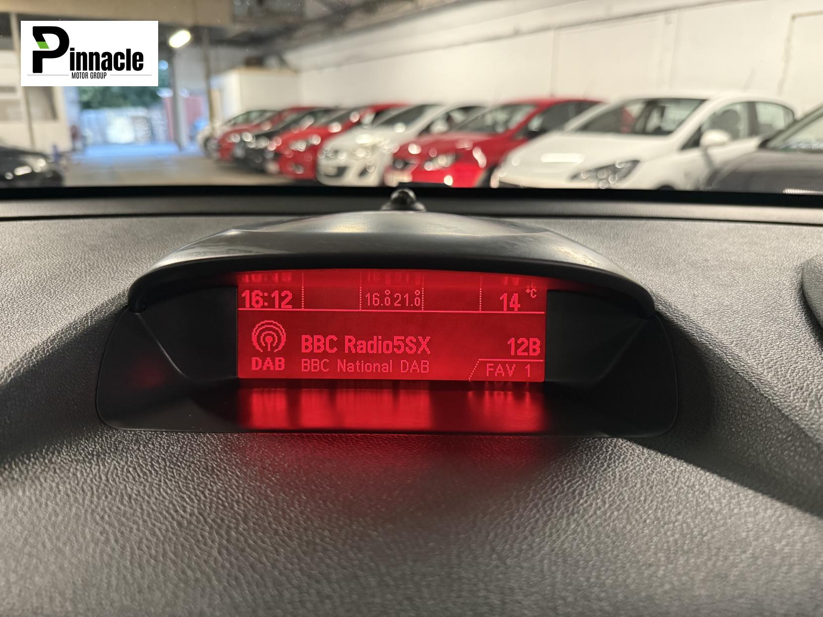 Vauxhall Mokka 1.7 CDTi SE SUV 5dr Diesel Manual 4WD Euro 5 (s/s) (130 ps)