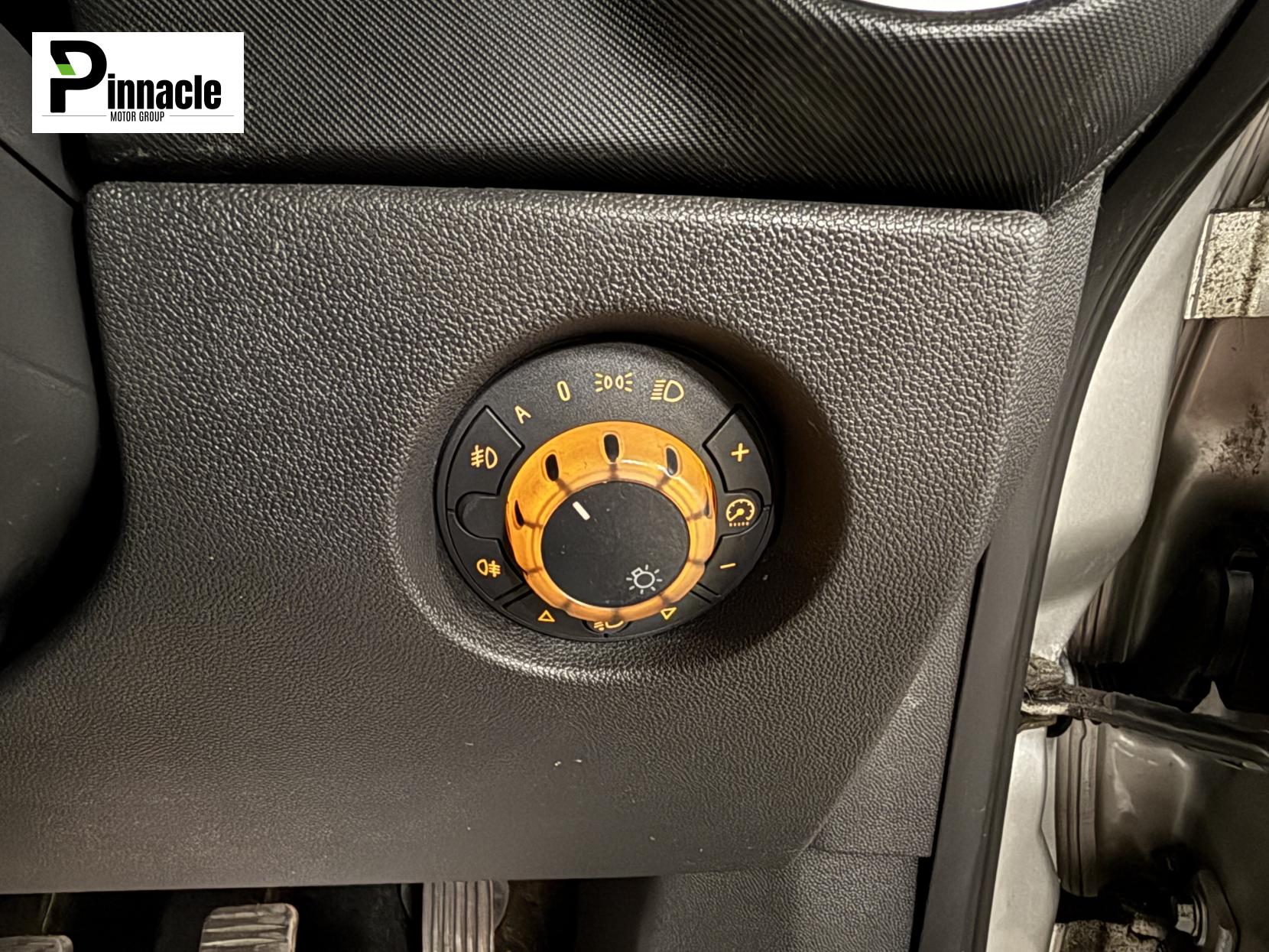 Vauxhall Corsa 1.4i 16v Design Hatchback 5dr Petrol Manual (a/c) (146 g/km, 89 bhp)