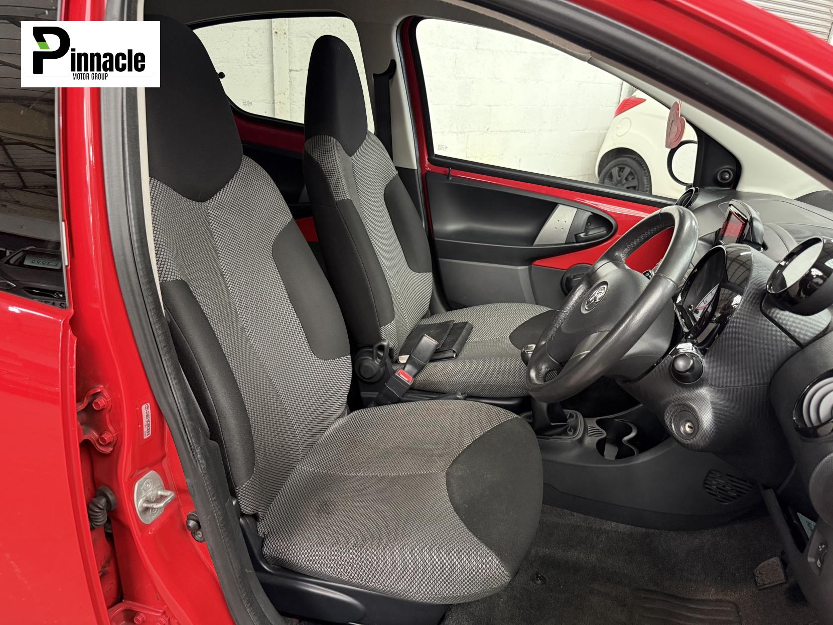 Toyota AYGO 1.0 VVT-i Hatchback 5dr Petrol Manual Euro 5 (67 ps)
