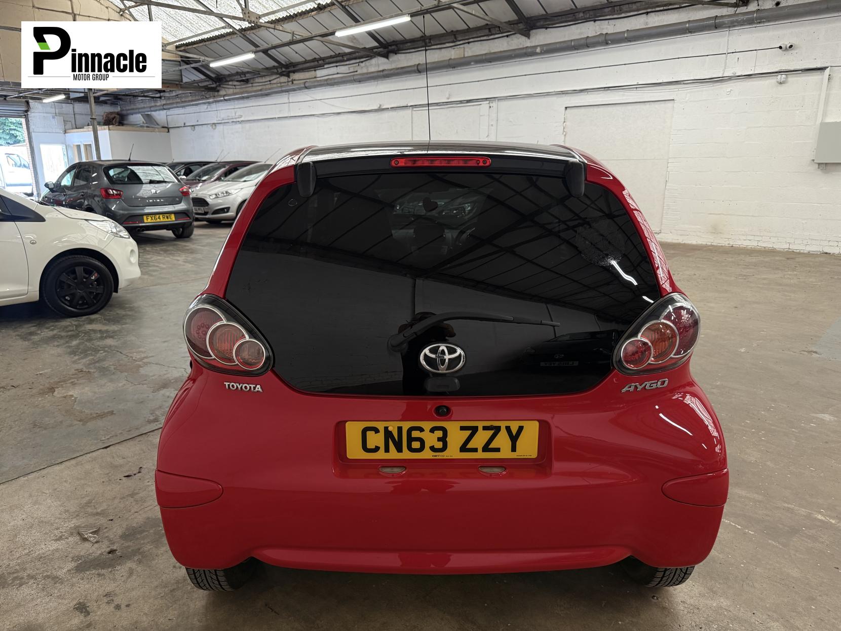 Toyota AYGO 1.0 VVT-i Hatchback 5dr Petrol Manual Euro 5 (67 ps)