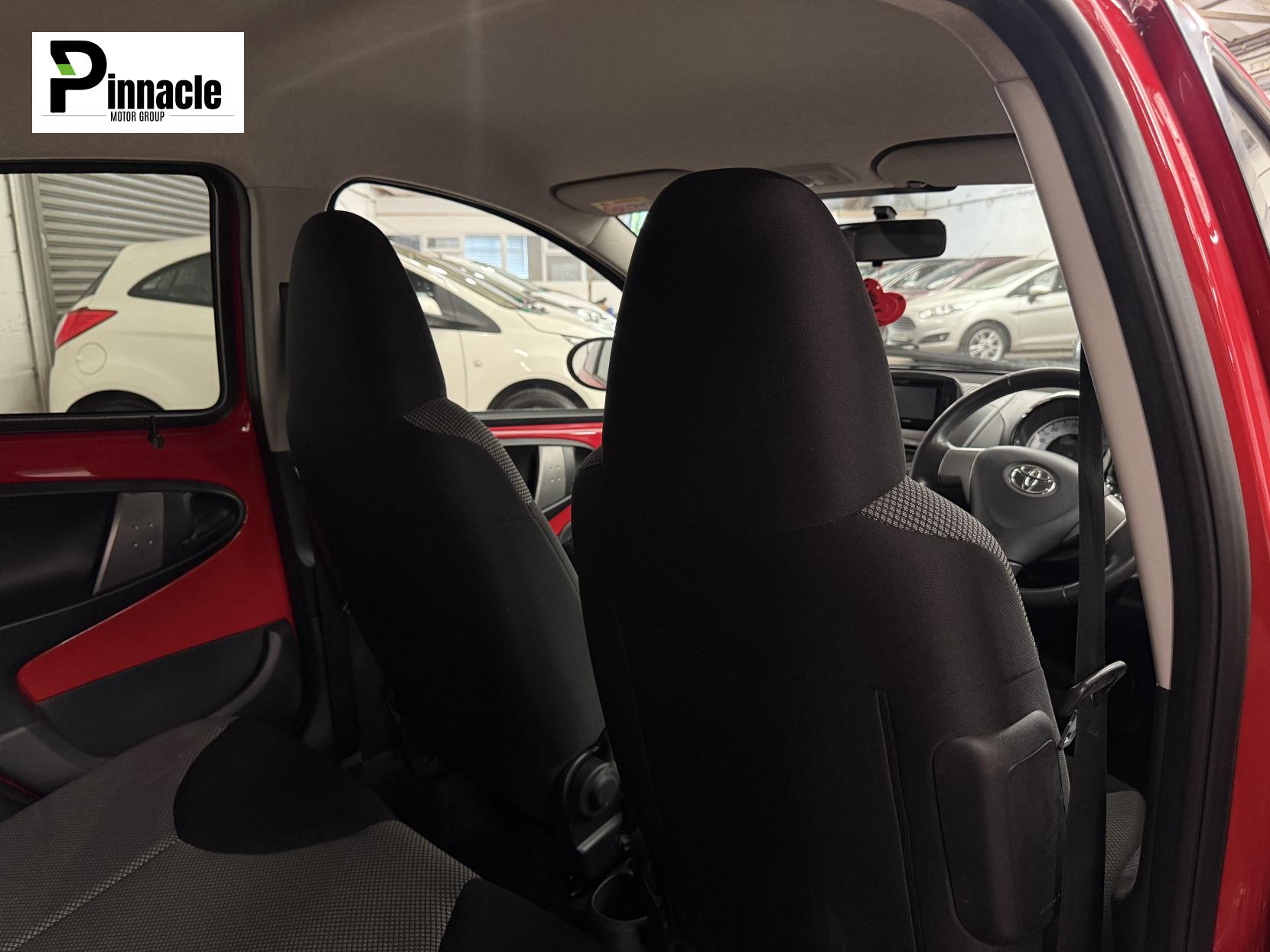 Toyota AYGO 1.0 VVT-i Hatchback 5dr Petrol Manual Euro 5 (67 ps)
