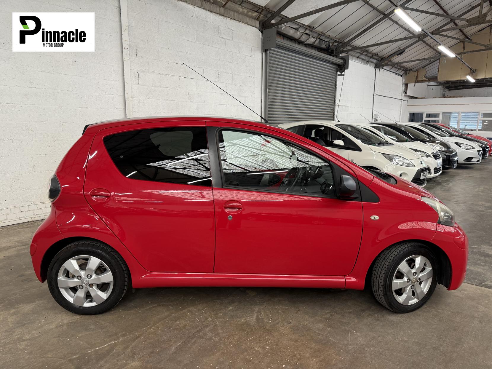 Toyota AYGO 1.0 VVT-i Hatchback 5dr Petrol Manual Euro 5 (67 ps)