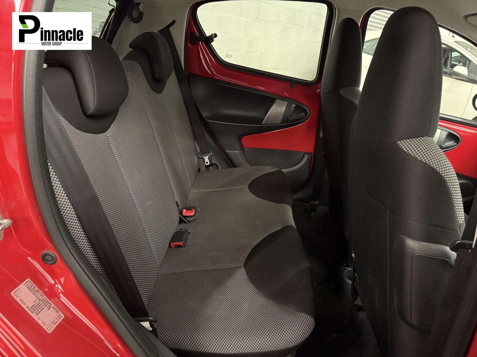 Toyota AYGO 1.0 VVT-i Hatchback 5dr Petrol Manual Euro 5 (67 ps)